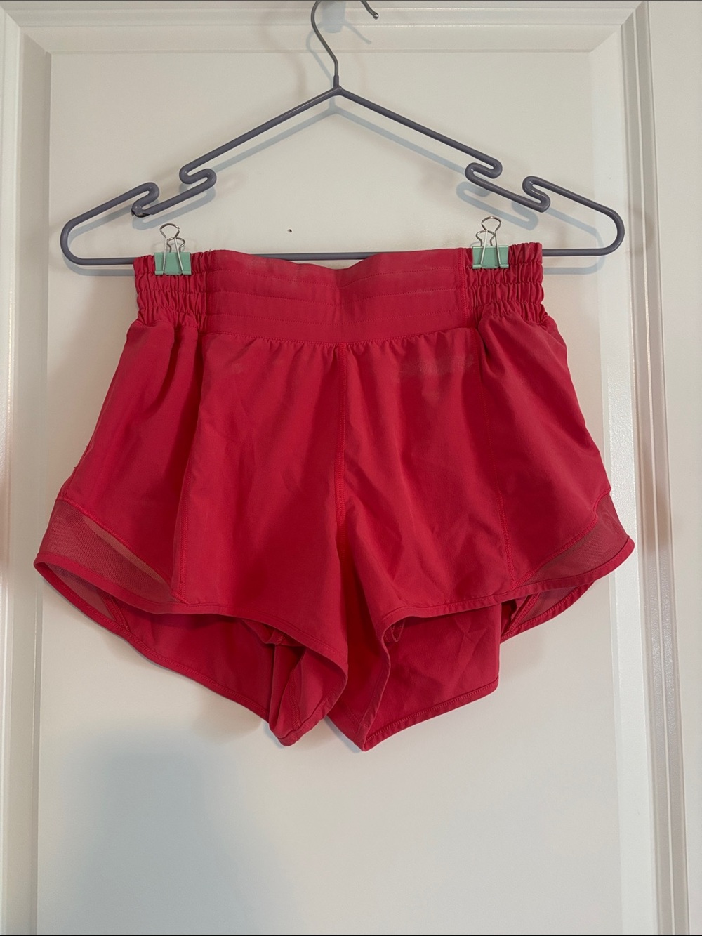 lululemon athletica Women's Pink Hotty Hot Running shorts